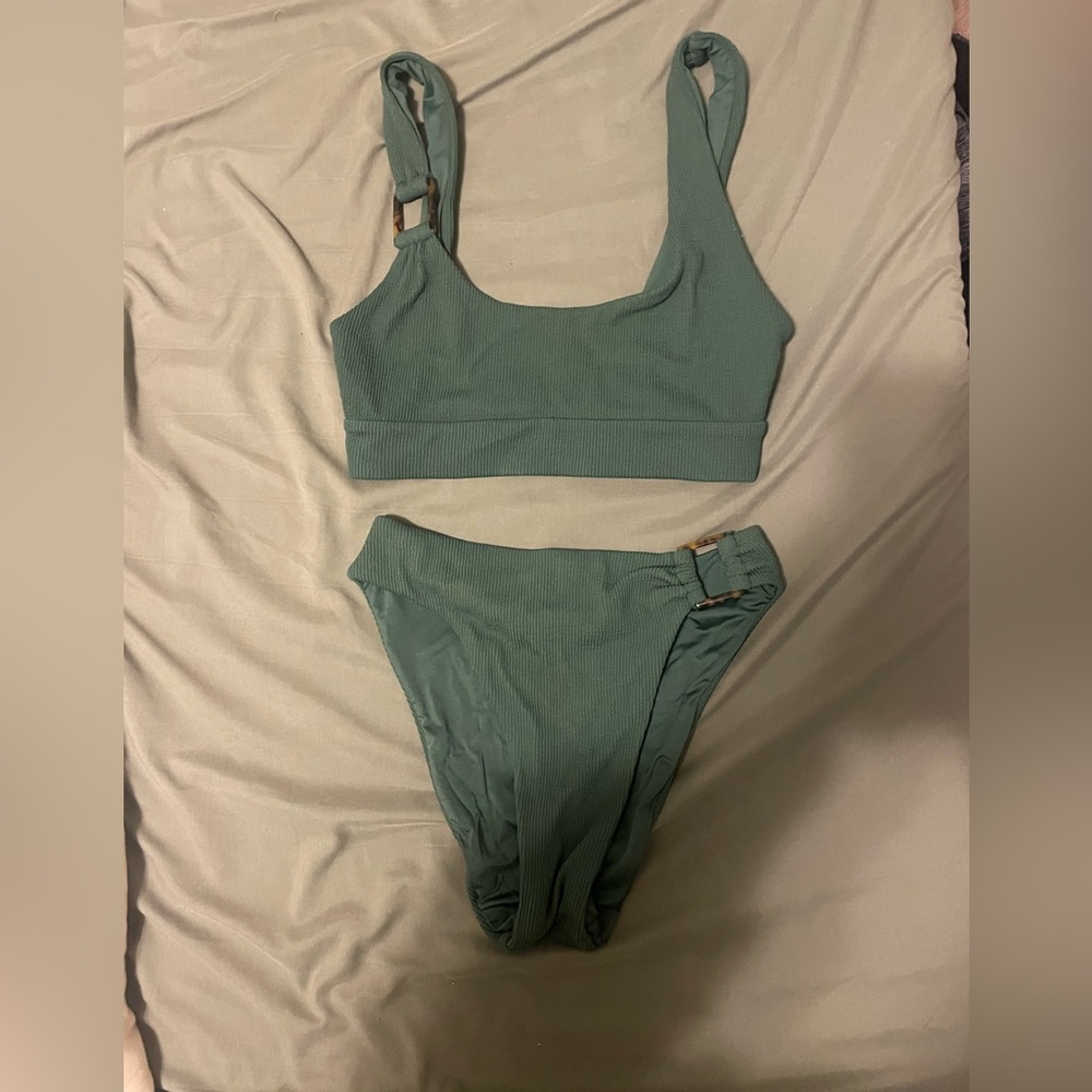 Toluca swim set